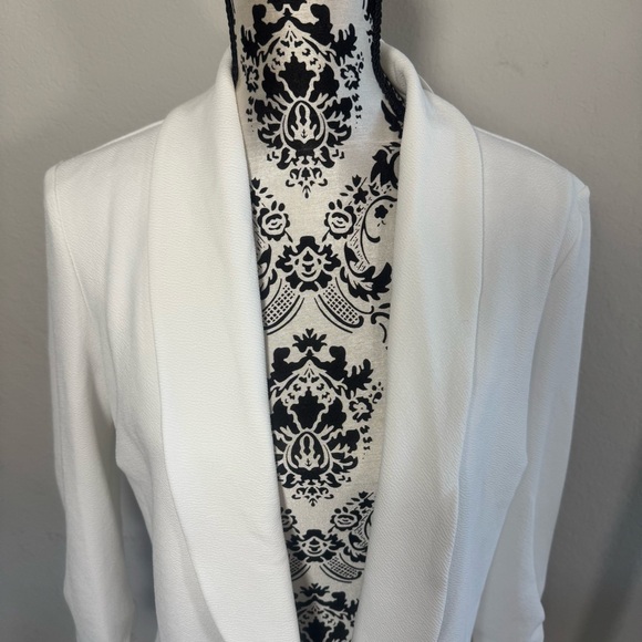 Women's Open Front Light Jacket Size L large NWT Short white - Picture 3 of 8